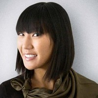 Email e telefono di Angela Wei