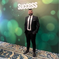 Akın Taş Email