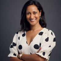 Vicky Gomes Email