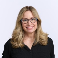 Weave Employee Suzanne Broadbent's profile photo