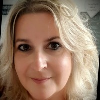 Suzanne Collins's profile photo