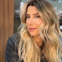 EMBRATUR - Brazilian Tourist Board Employee Allexia Galvão's profile photo