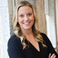 Accenture Employee Christi Engbloom's profile photo