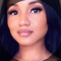 Step by Step Employee Lynna Pedroza's profile photo
