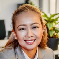 Kim Chau Email & Phone Number