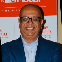 E-mail e número de telefone de Parvez Mansuri