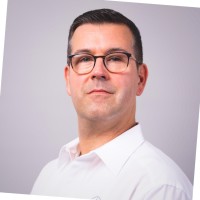 Bastian Becker Email