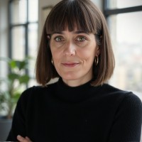 Monique Ribeiro Email