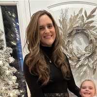 Elizabeth Huffines Email & Phone Number