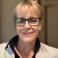 Simpson Management Consulting Employee Shelley Simpson's profile photo