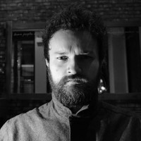Unique Settings of New York Employee Yurek Akbar's profile photo