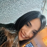 Daniela Acuña Email