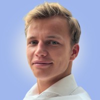 Upscale Employee Niels van der Linde's profile photo
