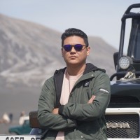 Albert Ariwijaya Email