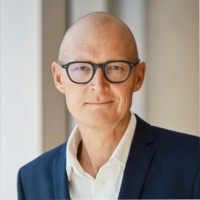 Jonas Hink Email & Phone Number