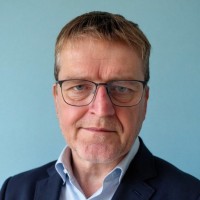 Oliver Lythgoe Email & Phone Number