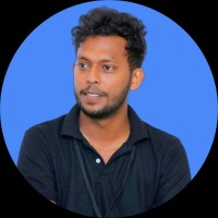 Pro Marketer Employee Vithursan Raveendran's profile photo