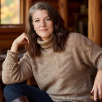 Noelle Nash Email & Phone Number