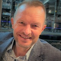 Paul MacKintosh Email