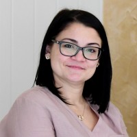 Gemini Worktops Employee Daniela Duduman's profile photo