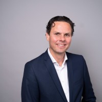 Erik Mrics Email