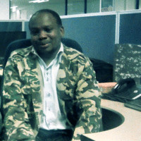 Kenneth Mochoari Email