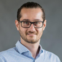 Piotr Sawikowski Email