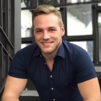 Simon Bindgen Email