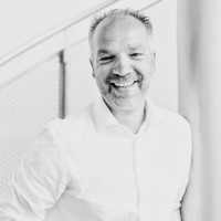 Marc Valk Email