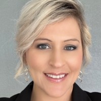 Electri-Cord Manufacturing Employee Julie Thompson's profile photo