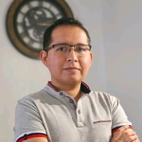 Luis Menenses Email