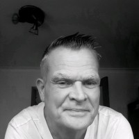 Howard Fox Email