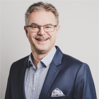 Christian Benedikt Email