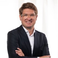 Artur Gruner Email