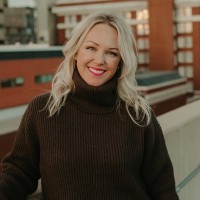 Julia Hansen Email & Phone Number