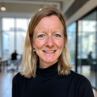 Christianne Williamson Email