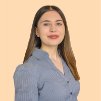 JLL Employee Anna Logan's profile photo