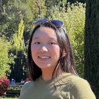 Lynbrook High School Employee Shirley Li's profile photo