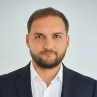 Krzysztof Iwaszkiewicz Email