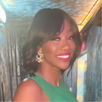 Mdrn. Employee Roxanne Fabien's profile photo