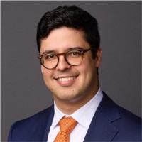 Kirkland & Ellis Employee Raul C. Loureiro's profile photo