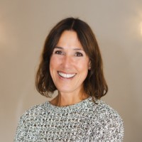 Maura Maxwell Email