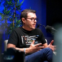 Marco Pérez Email & Phone Number