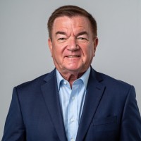 Oracle Employee Robin Smith's profile photo