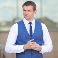 Taras Nehrebetskyi Email