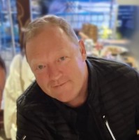 Email e telefono di Derick Price