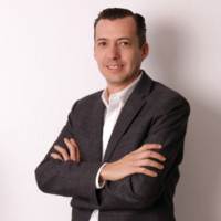 Alejandro Minakata Garibay Email