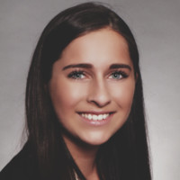 Carolin Manthey Email