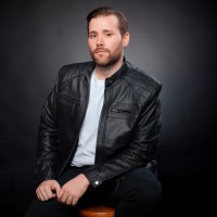 Robert Hicks Email & Phone Number