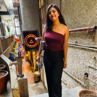 Meghna Soni Email